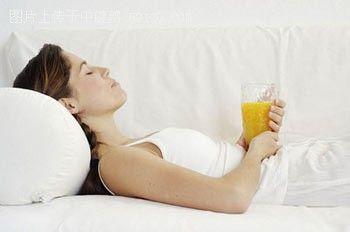 产后风湿是怎么引起的 产后风湿是怎么引起的