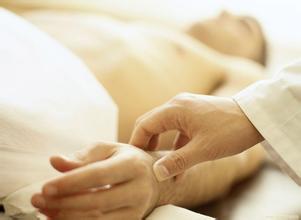 患上了风湿病会有什么损害? 患上了风湿病会有什么损害?