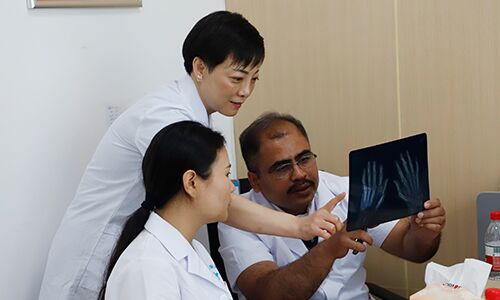 רϻ鷿Ѳٴ뿴ר